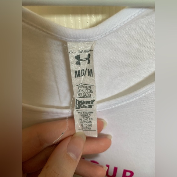 **2 for $20**🛍️Under Armour LIMITED EDITION Breast Cancer Awareness Tank Medium - Picture 10 of 11